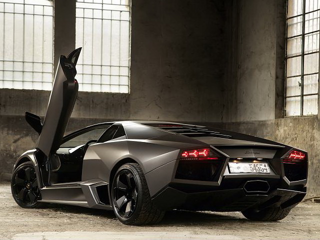 Lamborghini reventon 3d rendering
