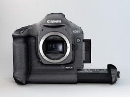 Canon EOS-1D Mark III 3d model preview